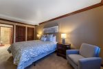 Snowbird 106: Bedroom with a cozy Reading Chair